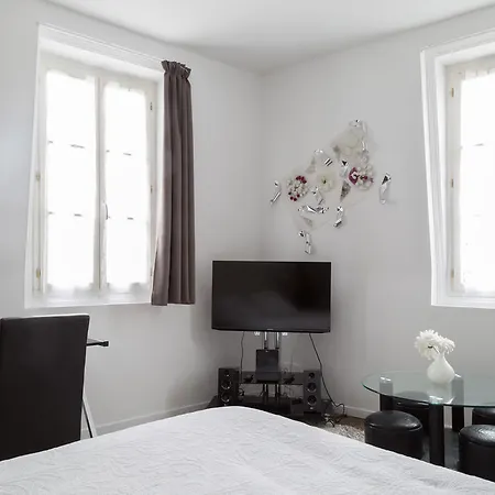 Apartment Gîtes La Demeure D'eirene *
